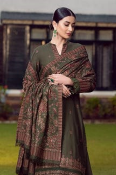 HR-BR925 3 Piece Embroided Dhanak Shirt With Embroided Dhanak Shawl