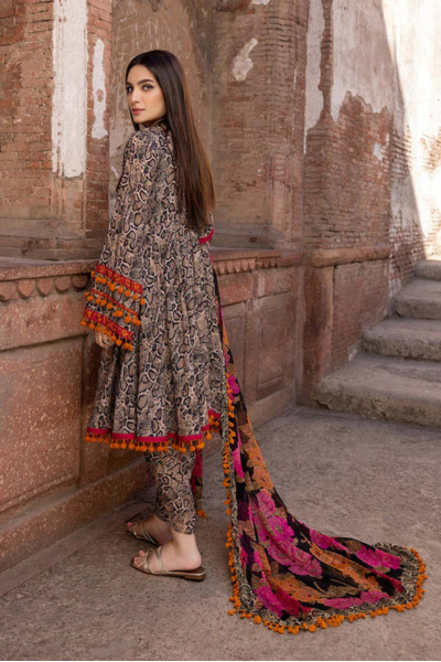 HR-MB112 Digital Printed Lawn 3pc Suit With Digital Printed Lawn Dupatta