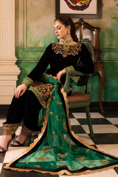 HR-JZ953 3 Piece Embroidered Velevt Shirt And Trouser With Embroidered Organza Dupatta
