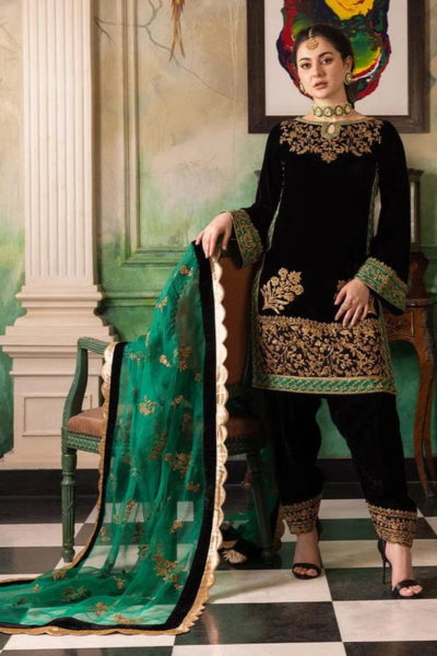 HR-JZ953 3 Piece Embroidered Velevt Shirt And Trouser With Embroidered Organza Dupatta