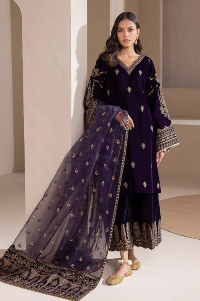 HR-AJ1005 3 Piece Embroidered Velvet Shirt And Velvet Trouser