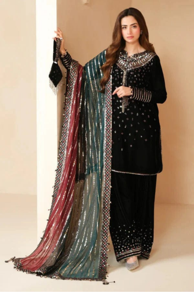 HR-JZ995 3 Pcs Embroidered Velvet Shirt And Trouser With Embroidered Chiffon Dupatta