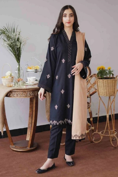HR-NT1135 3 Piece Embroidered Dhanak Shirt With Embroidered Dhanak Dupatta