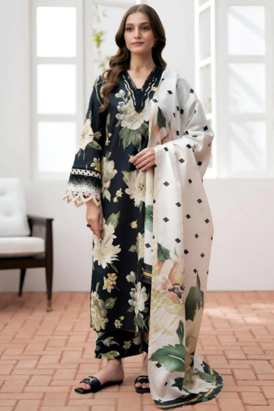 HR-Digital Printed Lawn Suit 3pc with Lawn Digital Printed Dupatta & Patches