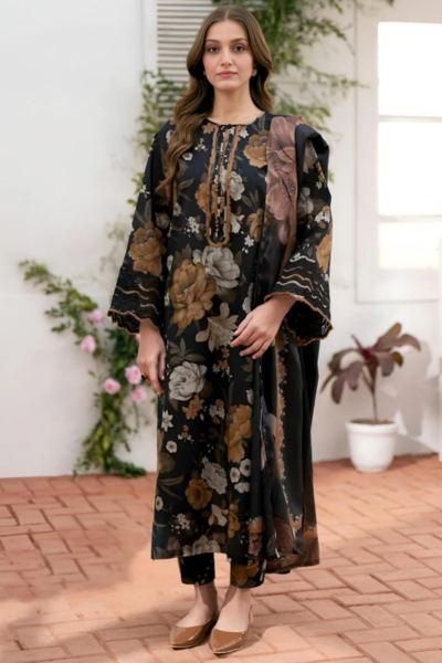 HR-412 Digital Printed Khaddar Suit 3pc with Khaddar Digital Printed Dupatta & Embroidered Patches