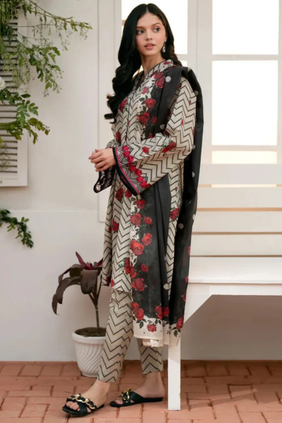 HR-Khaddar 3pc Digital Printed Suit With Digital Printed Khaddar Dupatta