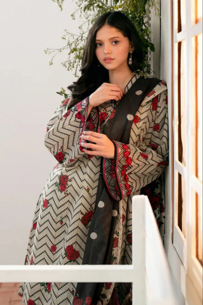 HR-Khaddar 3pc Digital Printed Suit With Digital Printed Khaddar Dupatta