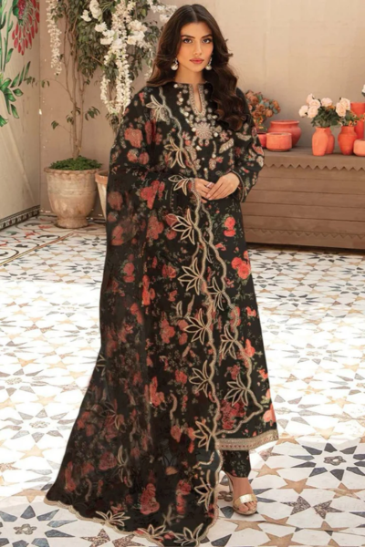 HR-Digital Printed Khaddar Suit 3pc with Khaddar Digital Printed Dupatta & Embroidered Patches