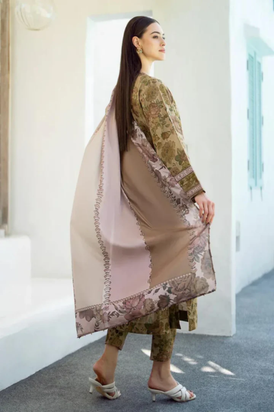 HR-Khaddar 3pc Digital Printed Suit With Digital Printed Khaddar Dupatta