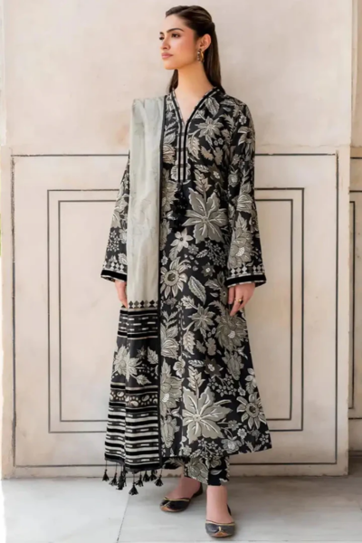 HR-Khaddar 3pc Digital Printed Suit With Digital Printed Khaddar Dupatta