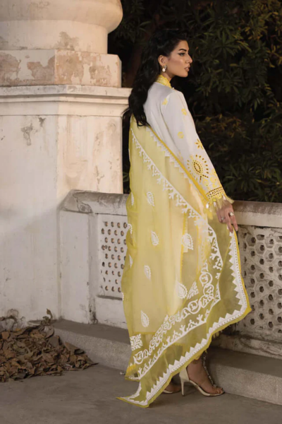 HR-Lawn Unstitched Embroidered 3Pc With Organza Embroidered Dupatta