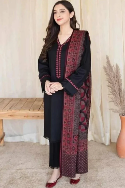 HR-706 Lawn Embroidered 3pc Suit With Swiss Viscouse Dupatta
