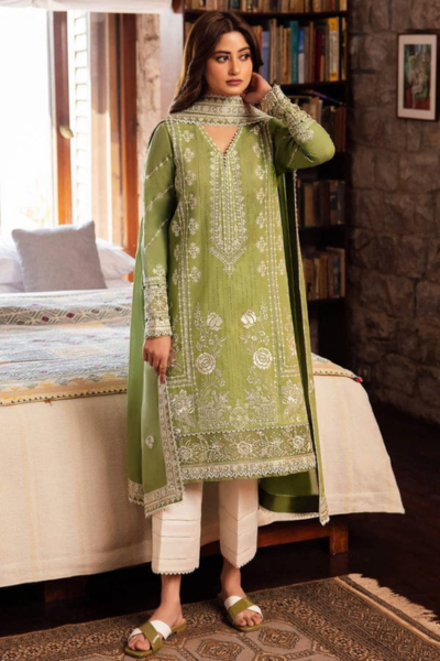 HR-ZL2525 3 Piece Embroidered Lawn Shirt with Embroidered Lawn Dupatta