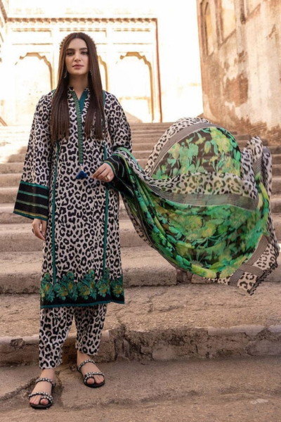 HR-MB113 3 Piece Digital Printed Lawn Shirt Trouser and Lawn Dupatta