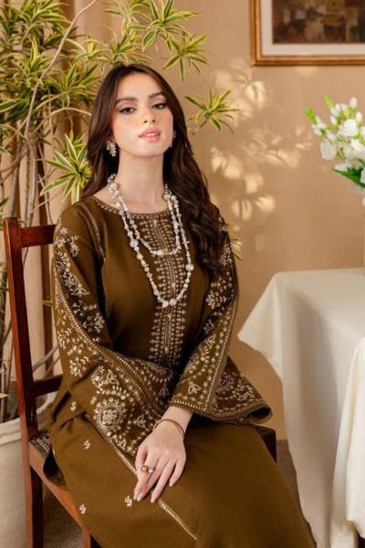 HR-BA68 2 Piece Embroidered Lawn Shirt With Dyed Trouser